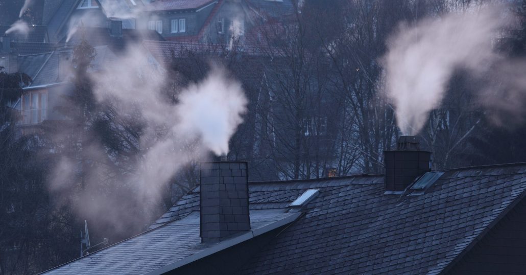 Kompleksowa izolacja budynków i instalacji drogą do wymiernych oszczędności [źródło: www.paroc.pl]