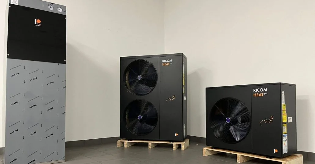 Wymiennik pośredni glikol - woda w monoblokowej pompie ciepła