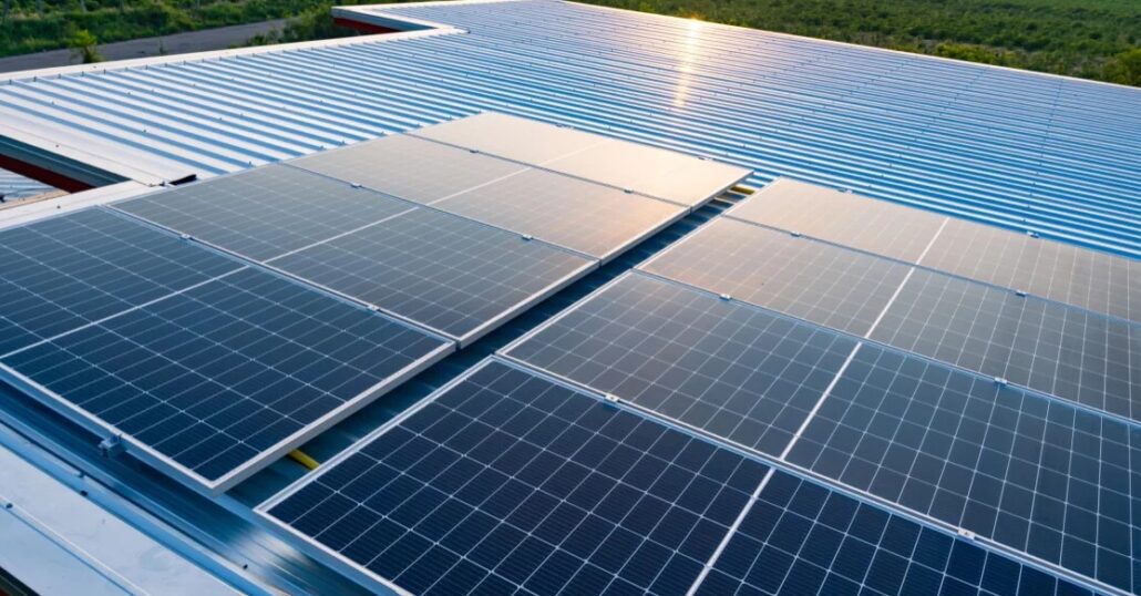 Moduły fotowoltaiczne N-type i P-type – czym się różnią?