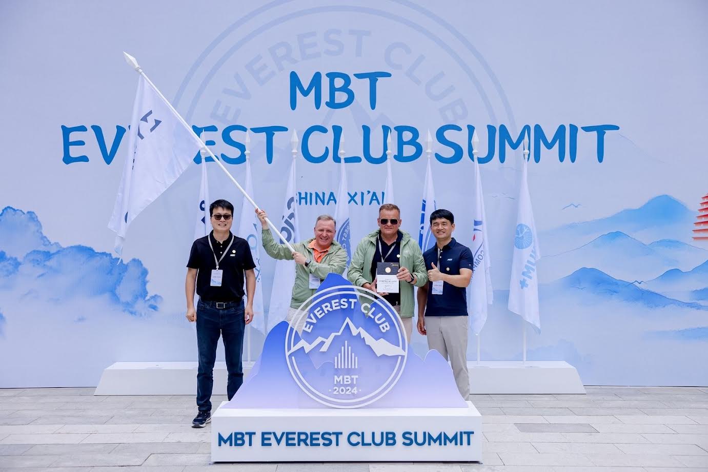Midea MBT Everest Club Summit 2024 – Zymetric w gronie najlepszych firm z całego świata 2