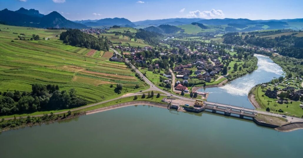 Elektrownie wodne – na czym polega ich działanie?