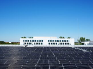 WAGO ELWAG wdraża energetyczne innowacje w swoim zakładzie produkcyjnym: Fotowoltaika w akcji